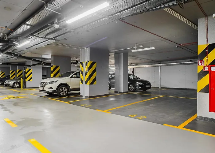 Premium Apartments In The Center Of Warsaw With Free Parking & Balcony